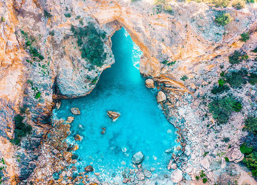 Delik Deniz Kral Koyu Gazipaşa