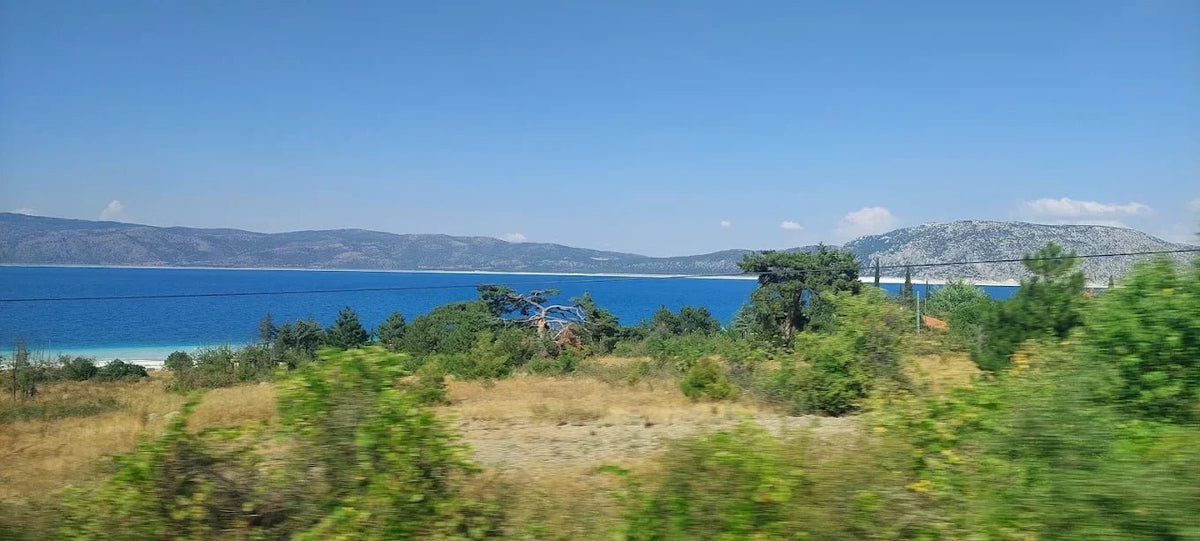 Türkler bölgesinin sahil şeridinden bir görünüm