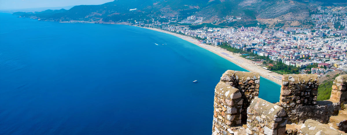 Panoramic Alanya coastline and castle view for Alanya tours and excursions with Oasis Tour