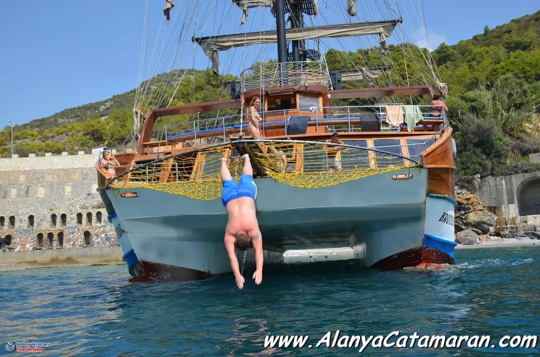 Alanya Katamaran Tekne Turu