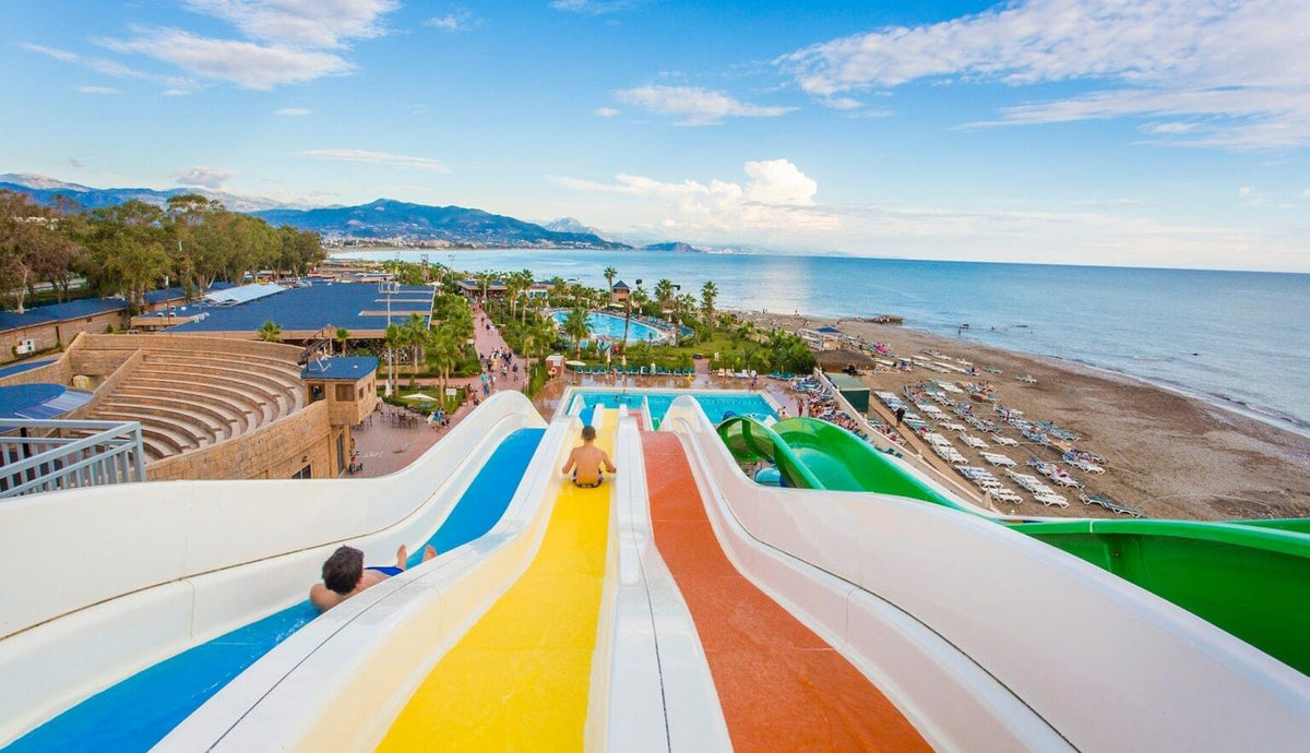 Alanya Eftalia Aquapark Tour mit Wasserrutschen und unterhaltsamen Poolaktivitäten