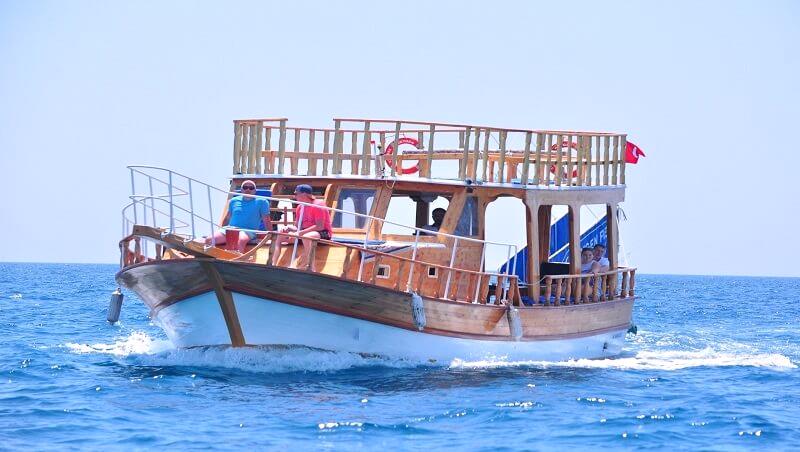 Alanya Fishing Tour with boat trip, sea fishing and scenic Mediterranean views