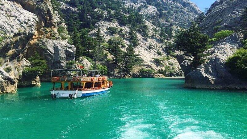 Alanya Green Canyon Tour with boat trip, turquoise lake views and nature scenery