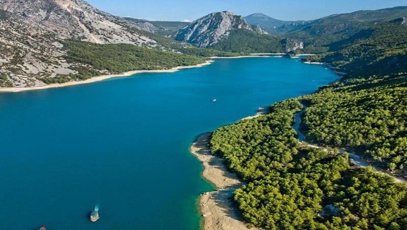 Alanya Green Canyon Tour with boat trip, turquoise lake views and nature scenery