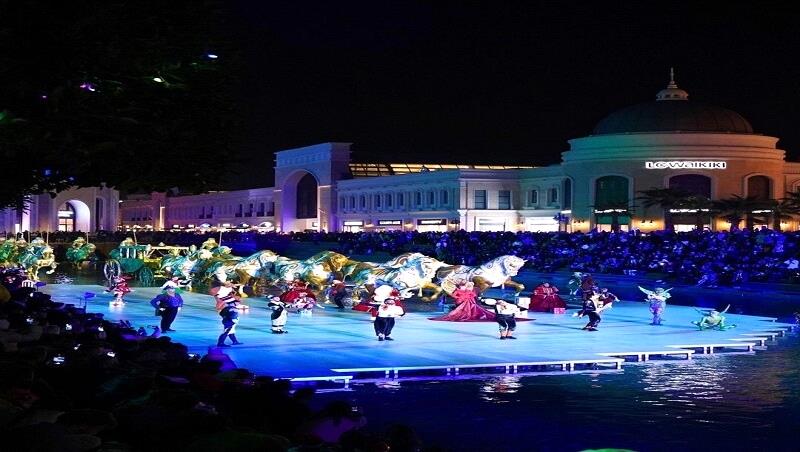 Land of Legends Night Show Tour from Alanya with lights, music and live performances