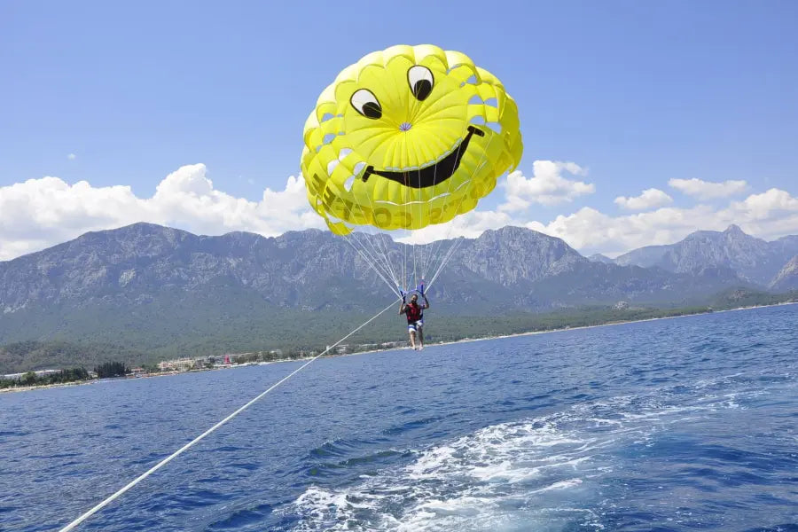 Alanya Parasailing Tour – Soar Above the Mediterranean!