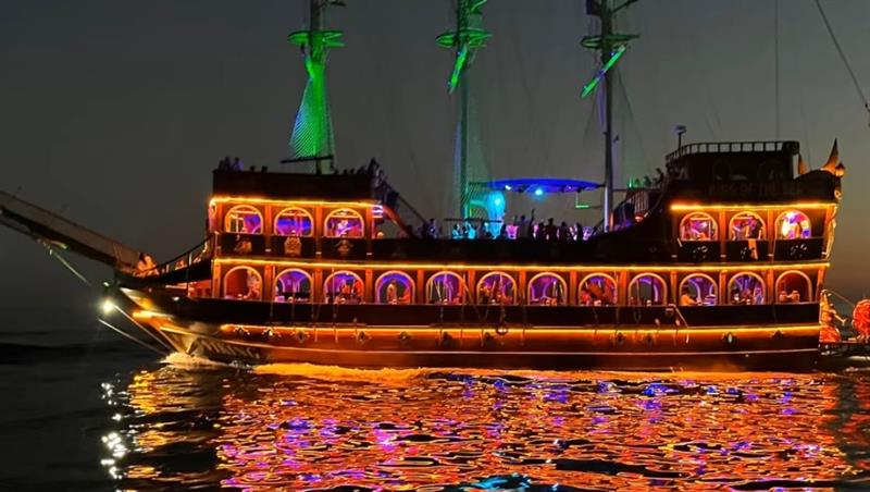 Alanya Sunset Boat Trip with Mediterranean sunset, sea views and relaxing evening cruise