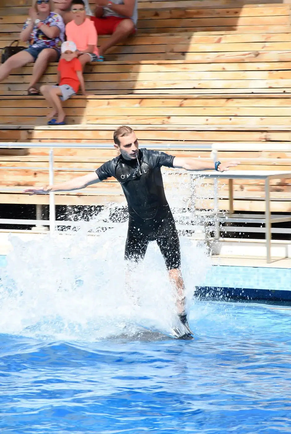 Belek'ten Yunus Gösterisi